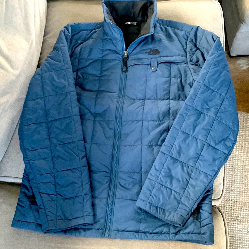 The north face teen coat. Worn once.